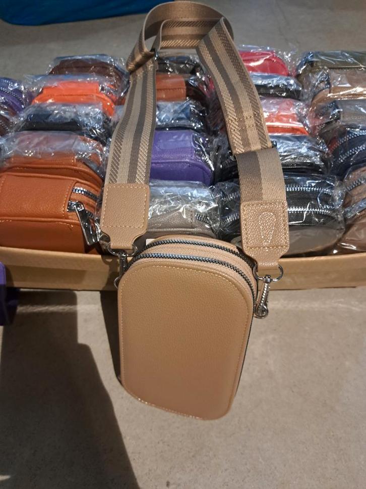 Partij tasjes 24 stuks met lange schouderband., Sieraden, Tassen en Uiterlijk, Tassen | Damestassen, Nieuw, Schoudertasje, Overige kleuren