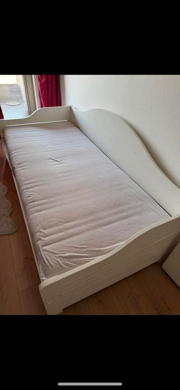 Bed/Slaapbank met matras