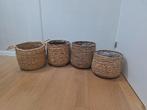 4 grote rotan rieten  bloempotten, Huis en Inrichting, Ophalen of Verzenden, Zo goed als nieuw, Rechthoekig, Riet