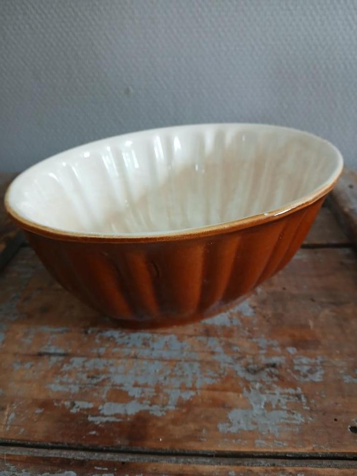 oude bruine puddingvorm made in luxembourg, Antiek en Kunst, Antiek | Keramiek en Aardewerk, Ophalen of Verzenden