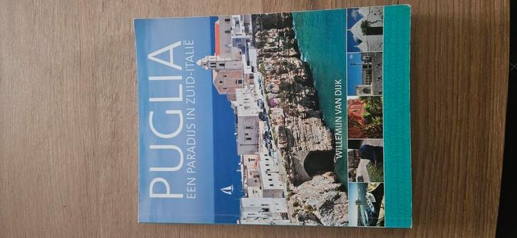 Willemijn van Dijk - Puglia, Boeken, Reisgidsen, Zo goed als nieuw, Reisgids of -boek, Europa, Capitool, Ophalen of Verzenden