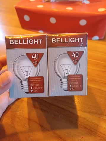 Lampenpit grote fitting 40 watt beschikbaar voor biedingen