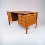 Vintage bureau - Arne Vodder voor GV Møbler - teak, Huis en Inrichting, Bureaus, Zo goed als nieuw, Ophalen, Bureau