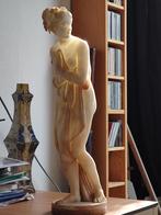 albasten beeld van Aphrodite venus 19e eeuw c.a. 63 cm hoog, Ophalen