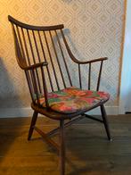 Vintage Lena Larsson spijlenstoel stoel, Huis en Inrichting, Stoelen, Gebruikt, Vintage, Bruin, Eén