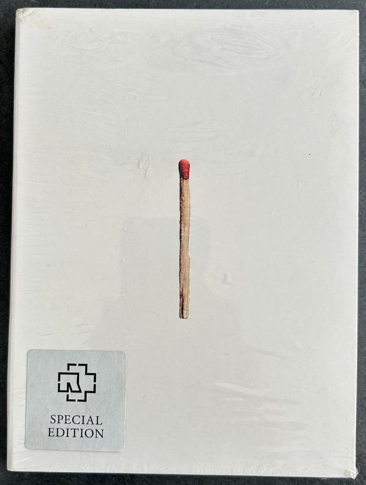 RAMMSTEIN - Rammstein (Lucifer) ( Special Edition CD ), Cd's en Dvd's, Cd's | Hardrock en Metal, Zo goed als nieuw, Ophalen of Verzenden