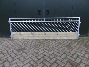 Zelfsluitende voerhekken beschikbaar voor biedingen