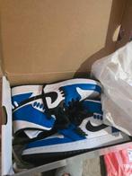 Nike air jordan 1 mid SE Sisterhood maat 39, Kleding | Dames, Schoenen, Ophalen of Verzenden, Zo goed als nieuw, Sneakers of Gympen