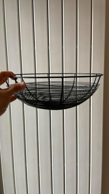 30cm bowl for fruit or other items beschikbaar voor biedingen
