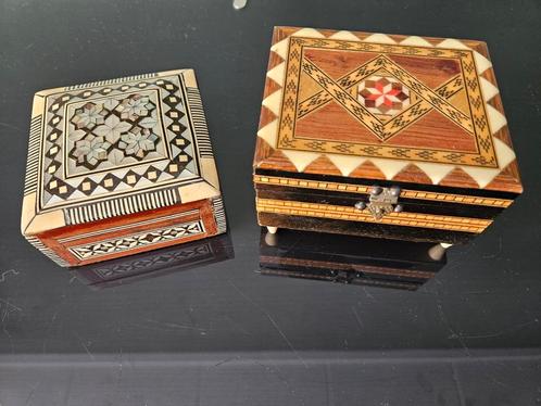 Ingelegde opbergdoos/ sieradenkistje. Parelmoer. Muziekdoos, Huis en Inrichting, Woonaccessoires | Overige, Zo goed als nieuw