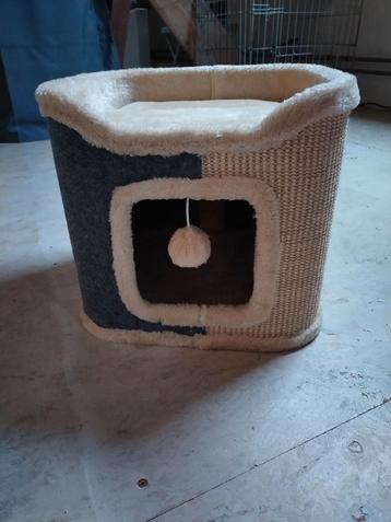 Beige/blauwe krabton met twee slaapplaatsen 15,00 euro beschikbaar voor biedingen