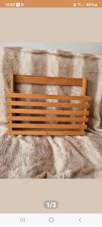 Vintage krantenbak, Huis en Inrichting, Woonaccessoires | Krantenbakken en Lectuurbakken, Ophalen