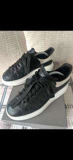 Alexander McQueen Sneakers Zwart - Maat 42, Ophalen of Verzenden, Gedragen, Zwart, Sneakers of Gympen