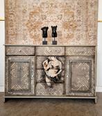 Dressoir in vintage stijl/ kast in taupe, zwart, creme, Ophalen, Donyavimin@gmail.com, Zo goed als nieuw, 5363st