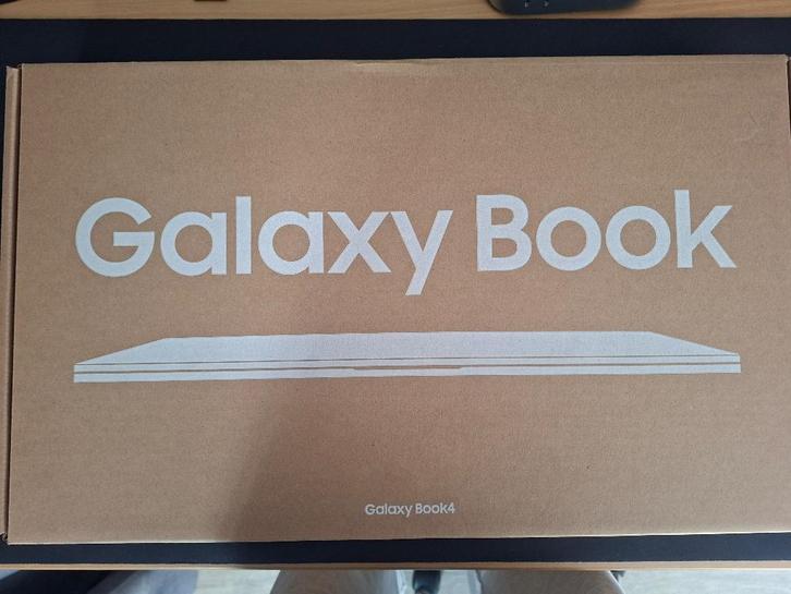 Samsung Book4 8GB ram 512 GB opslag, Computers en Software, Windows Laptops, Zo goed als nieuw, 15 inch, SSD, 4 Ghz of meer, 8 GB