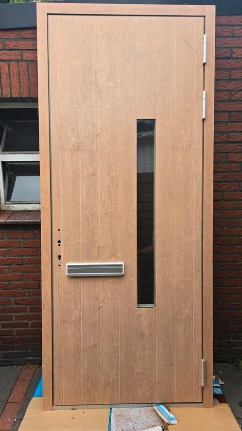 Alluminium Voordeur met houtnerf beplating nieuw, Doe-het-zelf en Verbouw, Kozijnen en Schuifpuien, Nieuw, Deurkozijn, Hout, 150 tot 225 cm