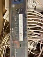 Honeywel HCE 80 regeling inclusief themrostaten regelkleppen, Ophalen of Verzenden, Zo goed als nieuw, Kabel of Snoer