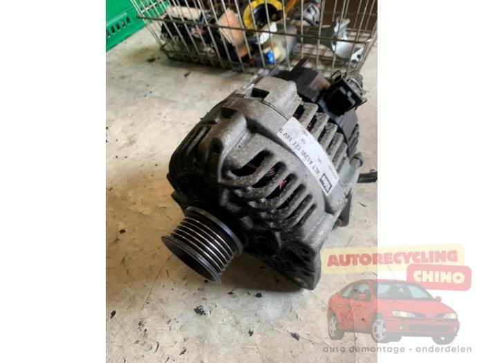 Dynamo van een Volkswagen Golf, Auto-onderdelen, Motor en Toebehoren, Volkswagen, Gebruikt, 3 maanden garantie, Ophalen