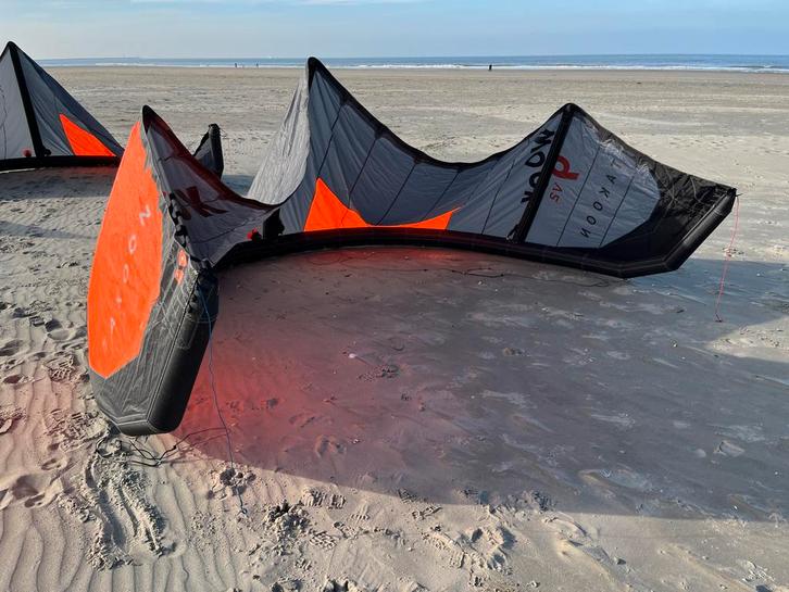 Takoon Wook v2 9m - zo goed als nieuw, Watersport en Boten, Kitesurfen, Zo goed als nieuw, Kitesurf-set, 9 m², Geen board, Ophalen
