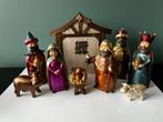 Kerststal - Zo goed als compleet met figuren, Kunststof, Gebruikt, Bruin, Ophalen of Verzenden