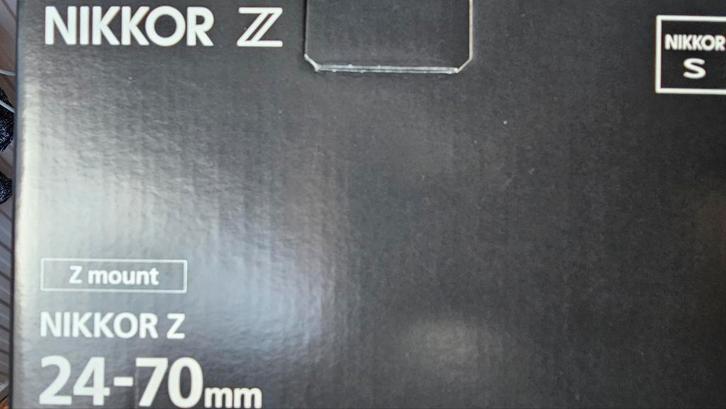 Nikon Z 24-70mm f/4 Lens - Perfecte Allrounder!, Audio, Tv en Foto, Fotografie | Lenzen en Objectieven, Zo goed als nieuw, Standaardlens