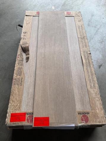 Tegels houtlook 30x120 12m2 beschikbaar voor biedingen