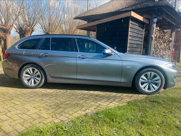 BMW 5-Serie 528I Touring high executive. Erg netjes 