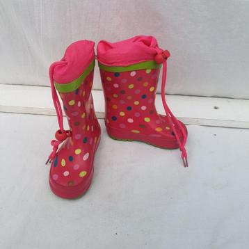 leuke roze regenlaarzen met stippen. Mt 20 beschikbaar voor biedingen