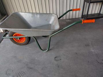 Kruiwagen 100liter zo goed als nieuw beschikbaar voor biedingen