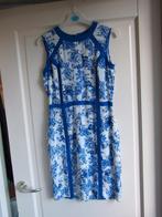 Talking French blauw wit bloem zijden jurkje maat 34, Talking French, Blauw, Ophalen of Verzenden, Zo goed als nieuw