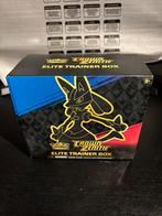 Lucario ETB Doos + Accessoires - Geopend - GEEN PROMO’s, Ophalen of Verzenden, Zo goed als nieuw