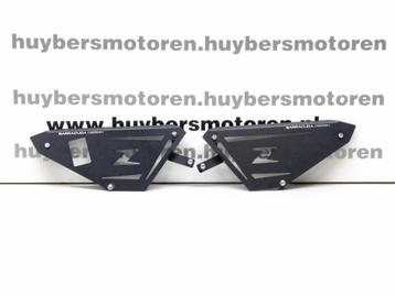 Zijdeksel / Side cover set Barracuda Kawasaki Z650 beschikbaar voor biedingen