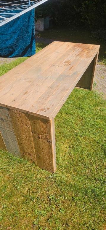 Bureau & tafel van steigerhout  beschikbaar voor biedingen