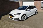 Ford Focus 2.0 ST-2 -19 inch - KW V1 - Stage 1(bj 2015), Auto's, Ford, 15 km/l, 4 cilinders, Wit, Handgeschakeld