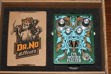 Dr No Evil Motherfuzzer beschikbaar voor biedingen