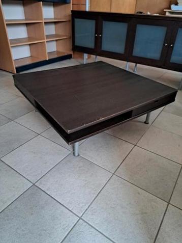 Wengé kleur salontafel met vakken en laden beschikbaar voor biedingen