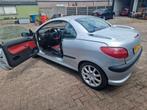 Peugeot 206 1.6 16V CC Roland Garros AUT 2002 Grijs, Auto's, Peugeot, 4 cilinders, Cabriolet, 4 stoelen, Origineel Nederlands