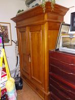 Houten kast met deuren, Gebruikt, Klassiek, Ophalen of Verzenden, Met deur(en)