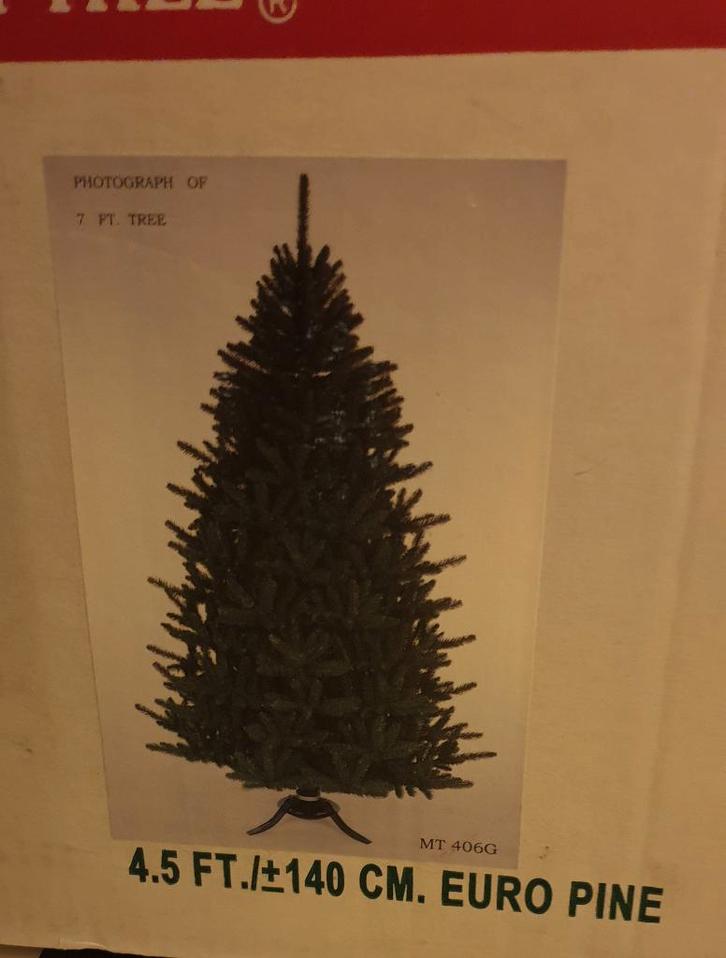 Mooie Kunstkerstboom Triumph Tree 140 cm Hoog Groen, Diversen, Kerst, Zo goed als nieuw, Ophalen