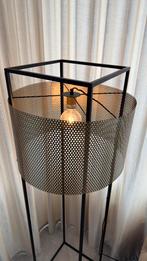 Twee stijvolle industriele staande lampen, Huis en Inrichting, Woonaccessoires | Zuilen en Pilaren, Ophalen, Zo goed als nieuw