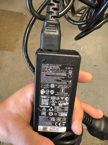 Dell 65watt oplader model: HA65NS5-00 beschikbaar voor biedingen