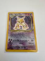 Alakazam #1/102 - Base Set Pokémon Kaart, Ophalen of Verzenden, Gebruikt, Losse kaart, Foil