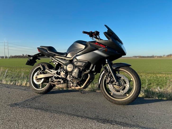 Yamaha XJ6 Diversion 2010, Motoren, Motoren | Yamaha, Particulier, Sport, meer dan 35 kW, 4 cilinders, Motorrijbewijs A, ABS, Handvatverwarming