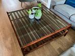 Prachtige grote salontafel van hout en glas, Huis en Inrichting, Tafels | Salontafels, Ophalen, 50 tot 75 cm, Vierkant, Hotel chique