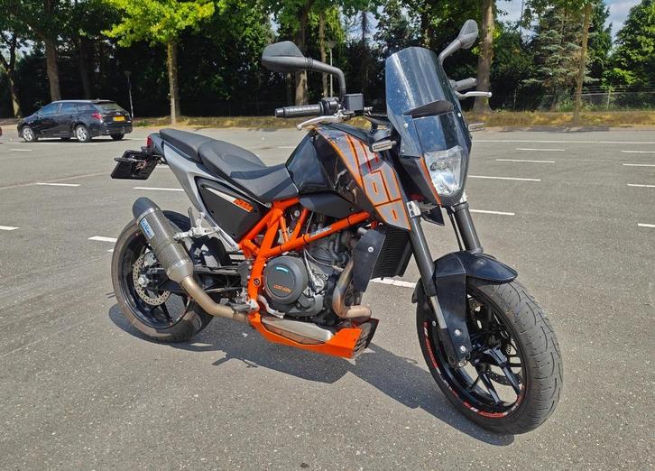 KTM Duke 690 ABS, Motoren, Motoren | KTM, Particulier, Naked bike, meer dan 35 kW, 1 cilinder, Motorrijbewijs A, Cardan-aandrijving
