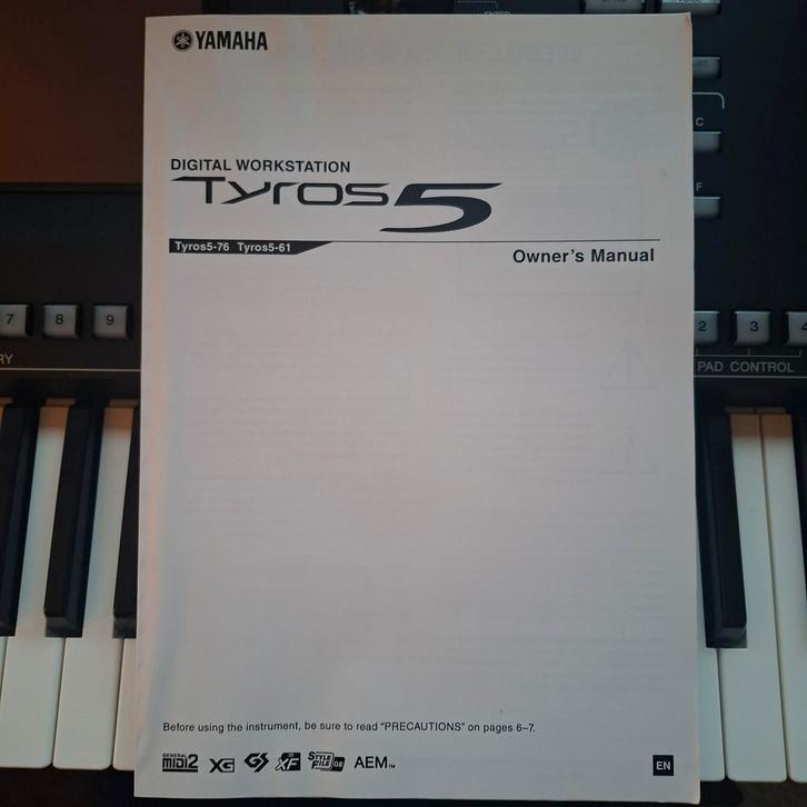 Yamaha Tyros 5 Handleiding  Engelse uitgave, Muziek en Instrumenten, Keyboards, Nieuw, 61 toetsen, Yamaha, Aanslaggevoelig, Ophalen of Verzenden