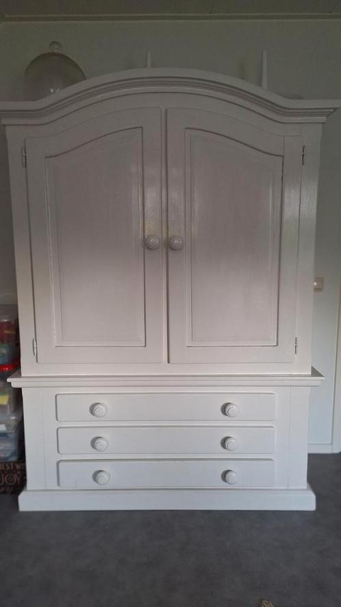Prachtige Witte kast, Huis en Inrichting, Kasten | Buffetkasten, Zo goed als nieuw, 50 tot 75 cm, Ophalen