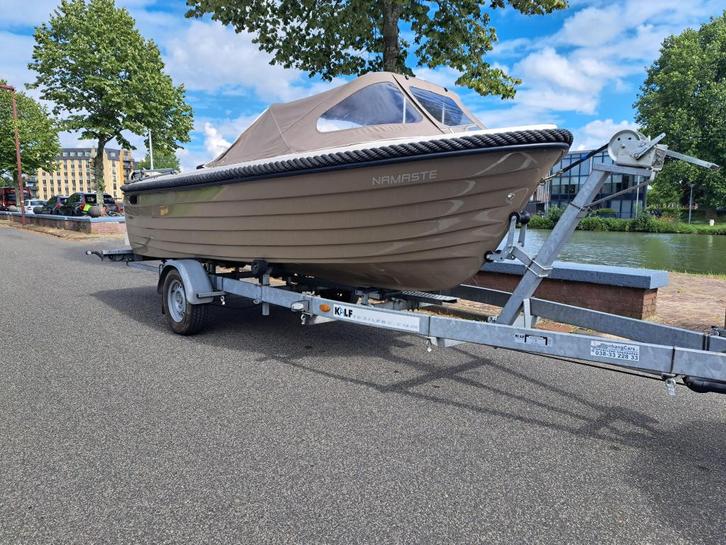 Admiral 565 (2012) + Honda 20pk (2022), Watersport en Boten, Sloepen, Zo goed als nieuw, 10 tot 30 pk, 3 tot 6 meter, Polyester