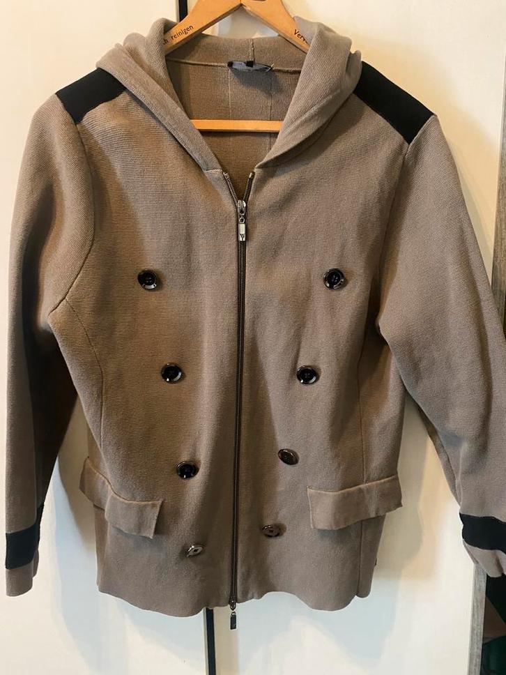 Legergroen vest mt 44 van Monari, Kleding | Dames, Truien en Vesten, Zo goed als nieuw, Maat 42/44 (L), Groen, Ophalen of Verzenden