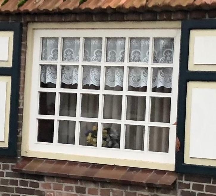 Oude hardhouten raam kozijnen en deur, Doe-het-zelf en Verbouw, Kozijnen en Schuifpuien, Gebruikt, Raamkozijn, Hout, 150 tot 225 cm